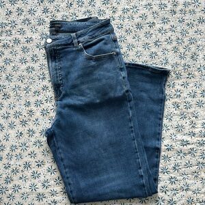 Universal Standard Women's Straight Leg Crop Jeans in Dark Blue Denim